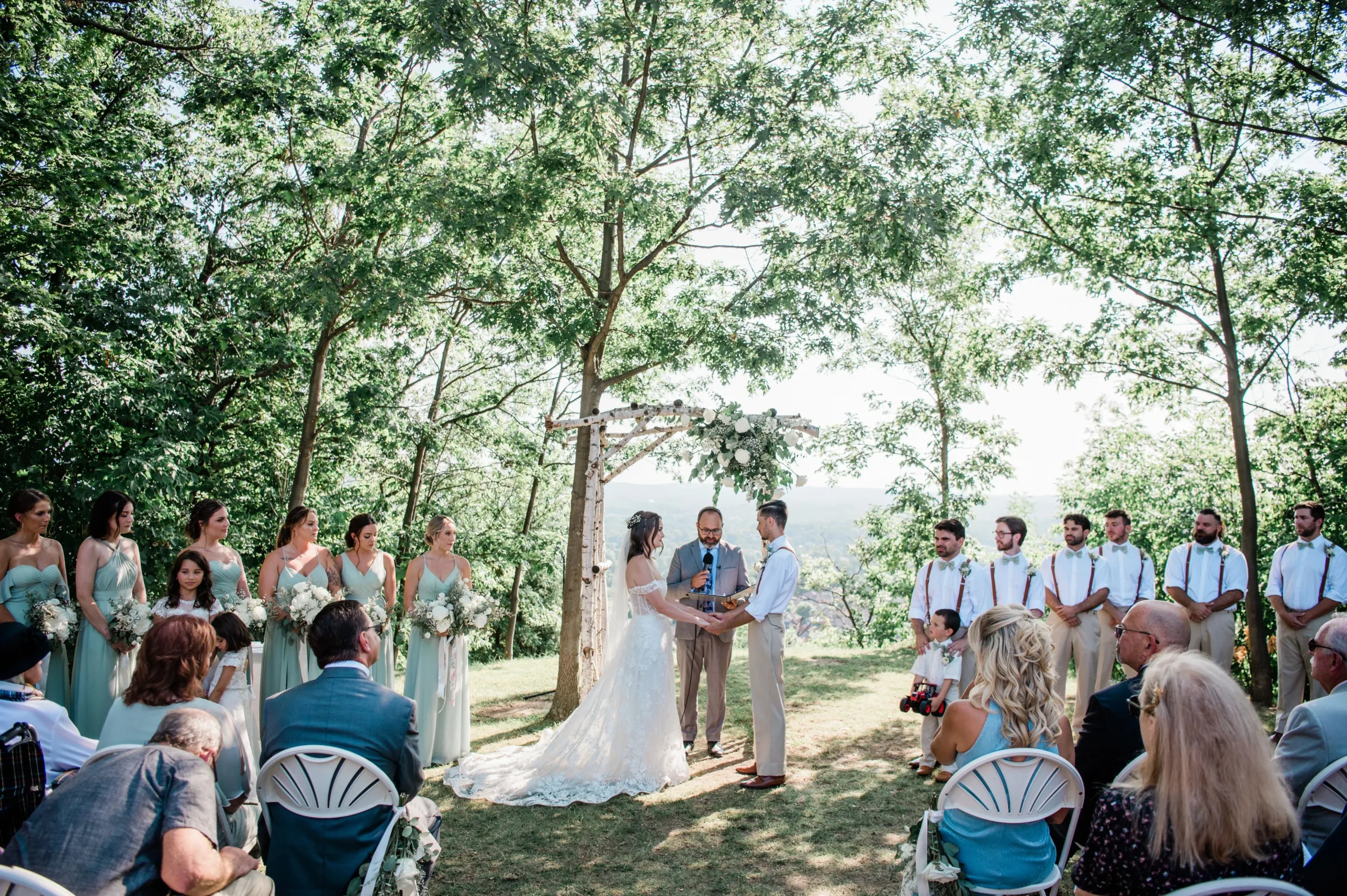 Wedding ceremony at the peak site at Glen Drummond Farm